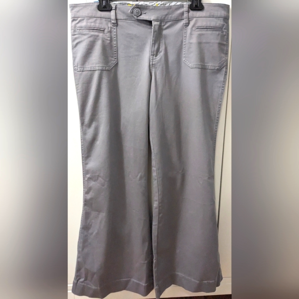 DELIA*S, Vintage Y2K, Bleeker Flared Khakis, Gray, Size 13/14 Petite.